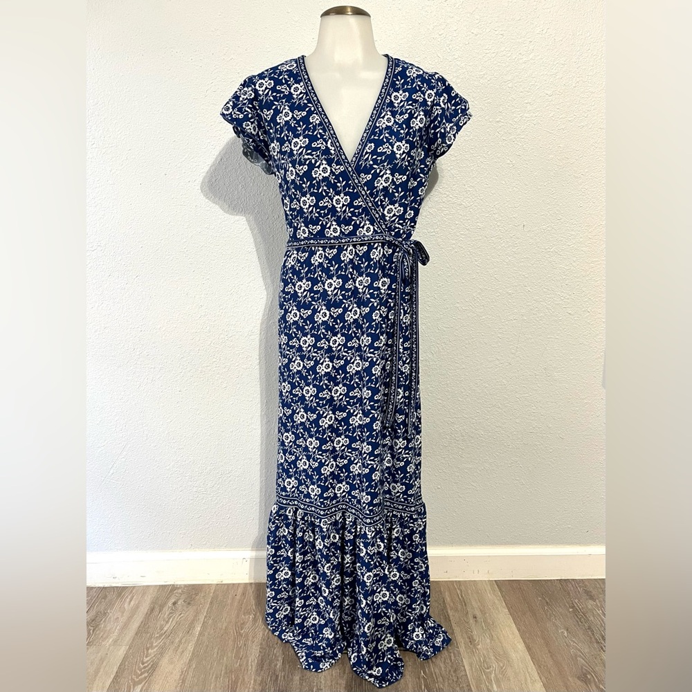 Max Studio Blue and White Floral Maxi Dress